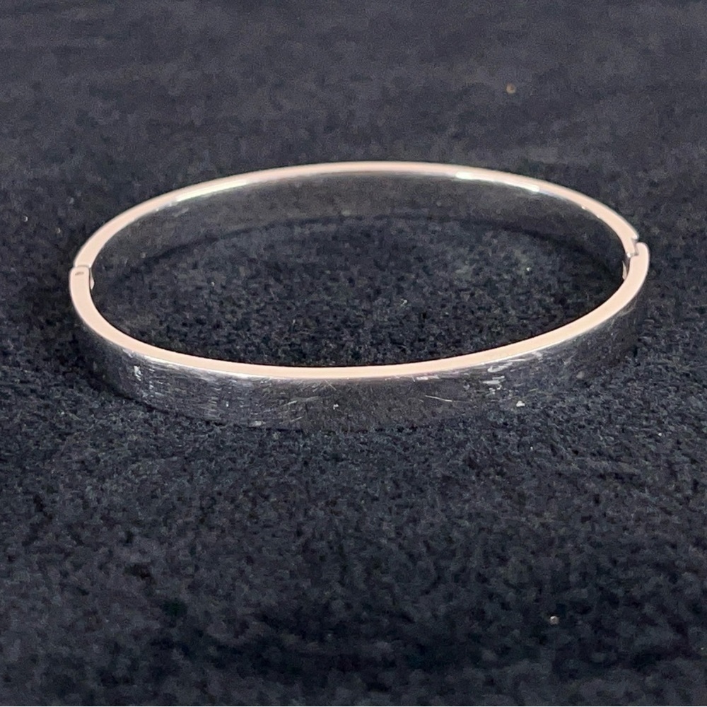Y2K Era Stainless Steel Bangle Style Bracelet Silver Classic Clip Click - Picture 13 of 14